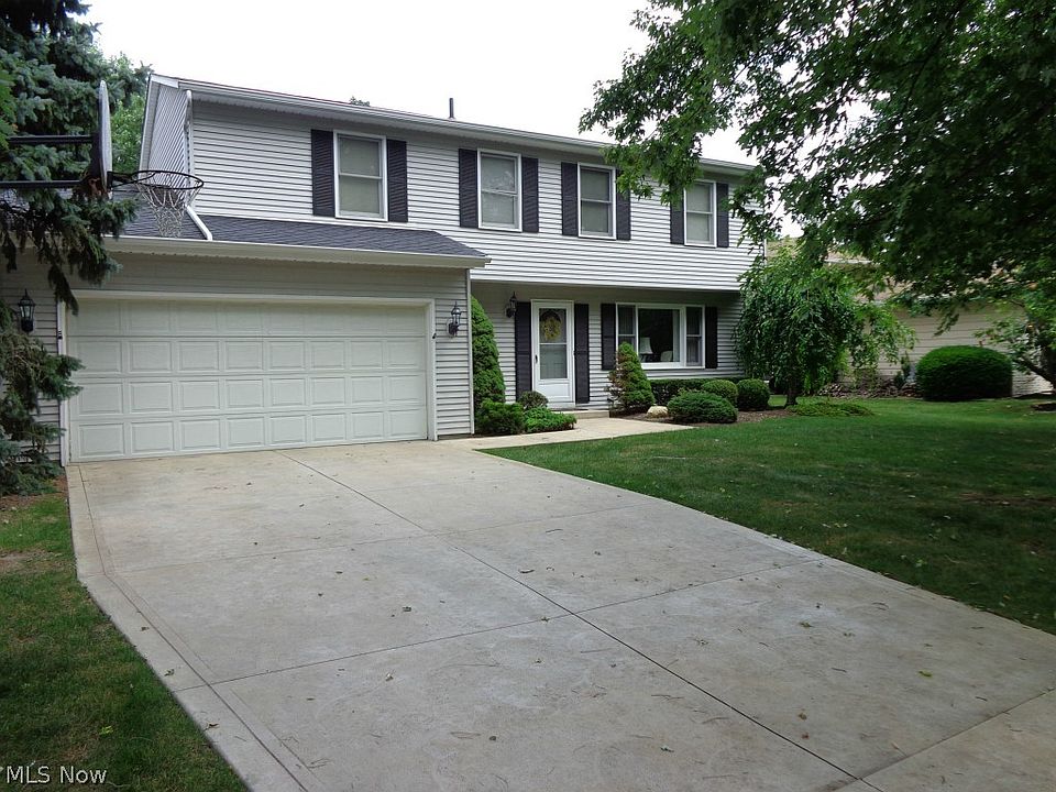 1st image of 8389 Lorraine Dr
