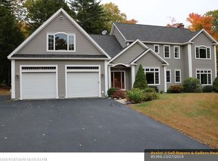 35 Crossridge Dr, Windham, ME 04062