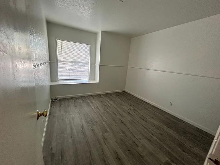 4718 Checker Way — Photo 8