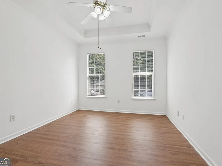 2596 Bates St SE — Photo 22