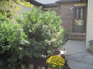 73 Canterberry Cir, Flemington, NJ 08822