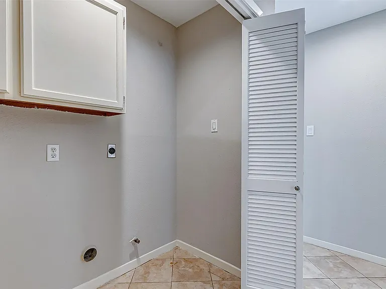 21623 Park Valley Dr — Photo 10