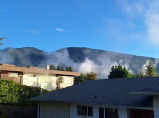 100 Bonnymuir Dr, West Vancouver, BC V7S 1L2