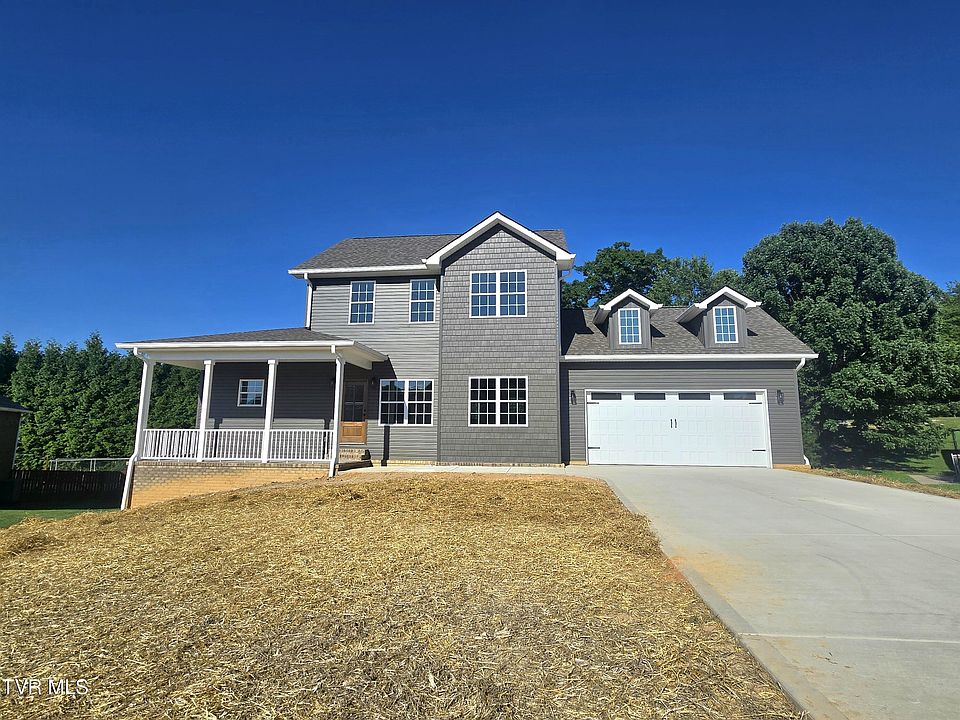 1st image of 372 Wiltshire Dr