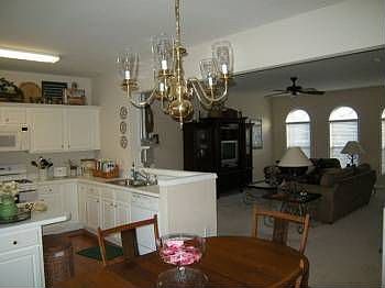 4th image of 3923 Howell Park Rd