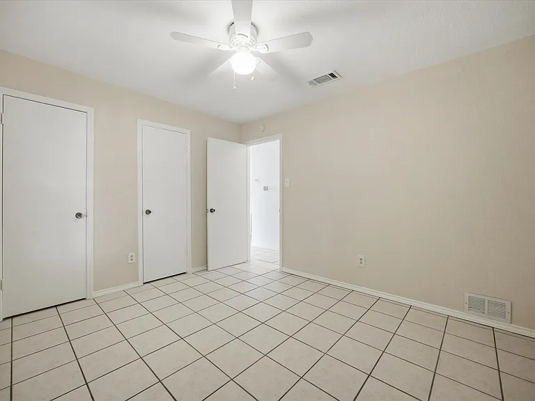 2311 Jamie Dr #2311 — Photo 10