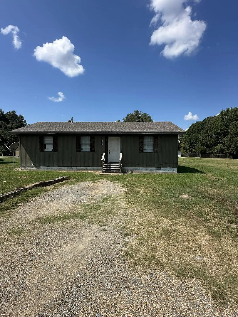 300 Mo Drive - 1 — Photo 1