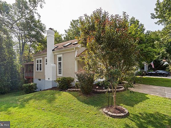 5th image of 3079 Fennegan Ct