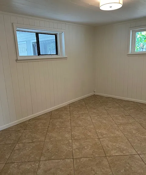 419 E Canal Dr — Photo 6