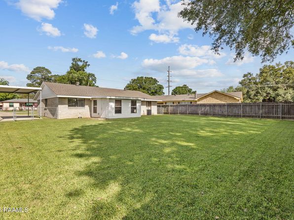 406 N Louise St, Jennings, LA 70546