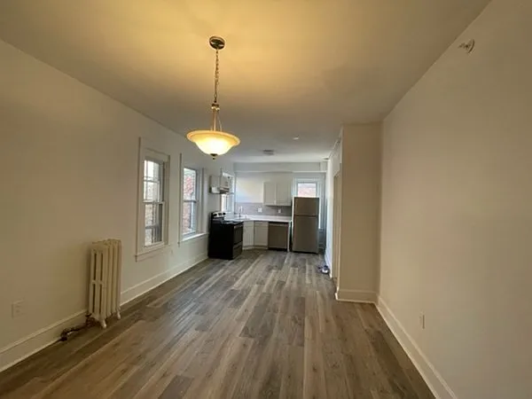 4 bed, 1800 sqft, $5,000 — Photo 3