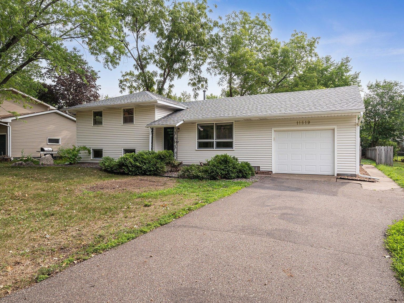 11519 9th Ave NW, Coon Rapids, MN 55433 Zillow