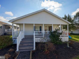 211 Summers Dr, Lancaster, PA 17601