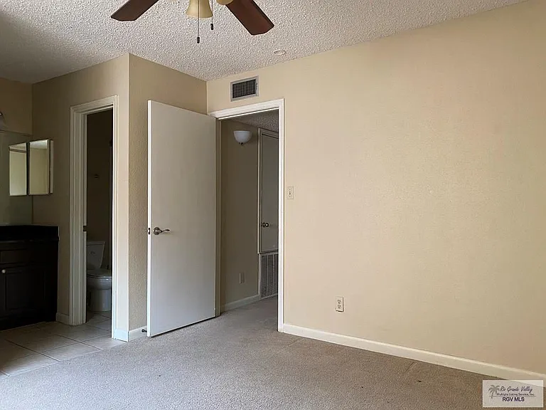 3500 Carmen Ave #302 — Photo 12