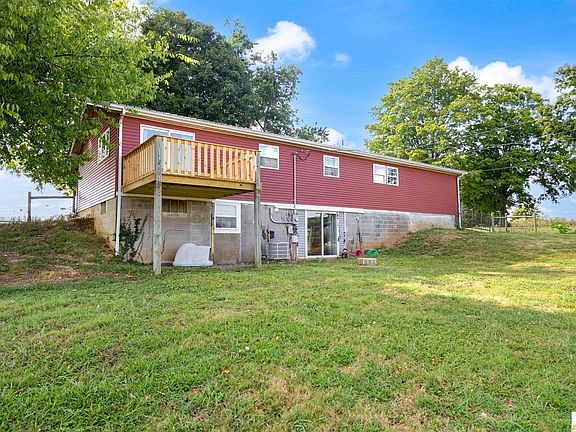 2nd image of 1750 Lonoke Rd
