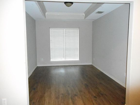 Dining Rm w/new wood-look plank flooring