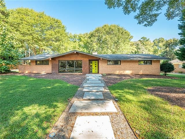 1st image of 5668 Lansing Dr