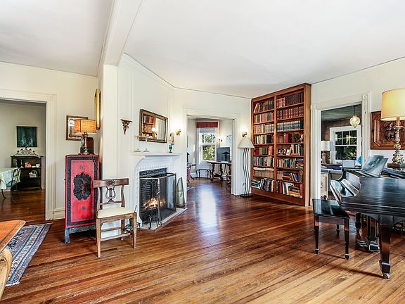 25 Milton Rd Rye, NY 10580(18of43).jpg