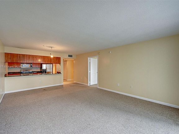 4th image of 1200 Brickell Bay Dr APT 2920