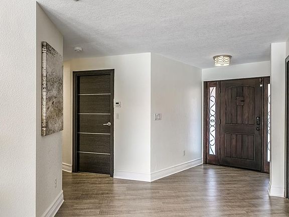 4th image of 2240 Mermaid Point NE