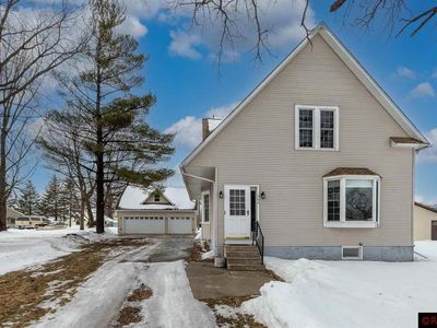 506 3rd St SW, Montgomery, MN, 56069