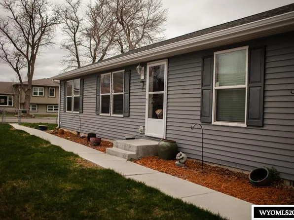 1049 S Boxelder St, Casper, WY 82604