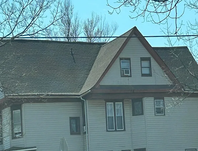 909 S 8th St — Photo 9