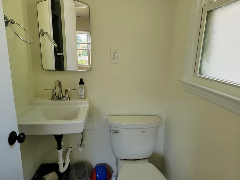 1500 W Friendly Ave #3 — Photo 3