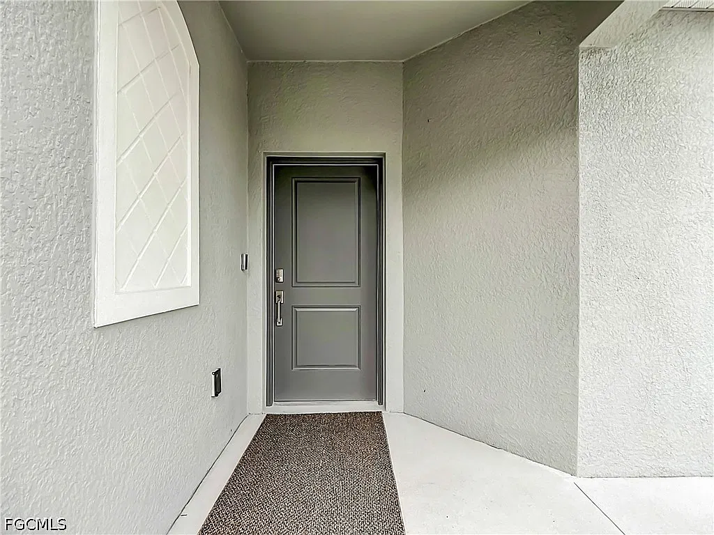 2 bed, 2.0 bath, 1564 sqft, $4,500 — Photo 2