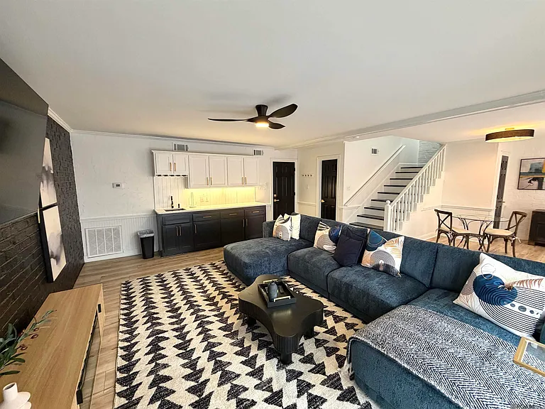 6195 Island Rd #15 — Photo 11