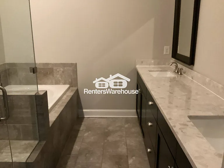 1737 Kenstone Walk — Photo 36