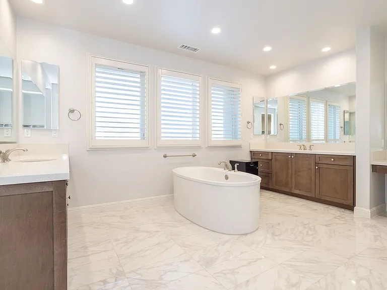 11710 Manchester Way — Photo 24