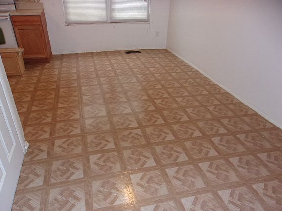 3rd image of 10420 Prince Dr