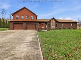 72 Church Camp Rd, Ona, WV 25545