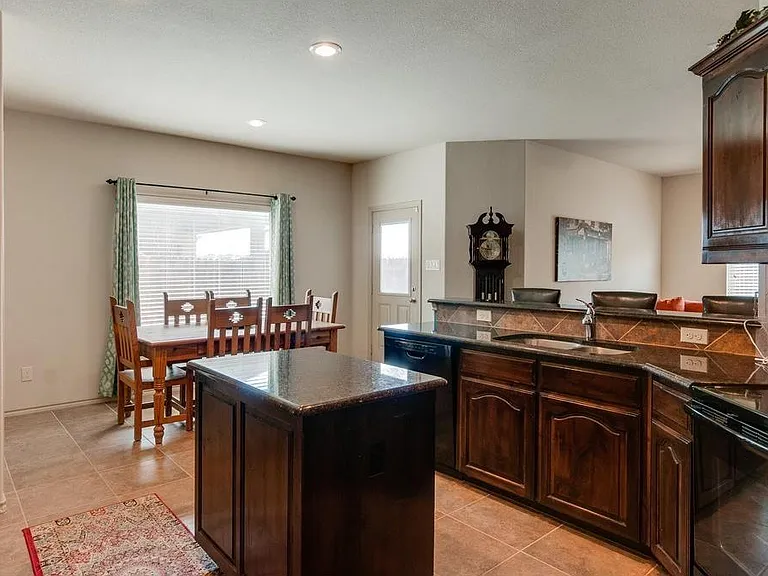 4624 Lazy Oaks St — Photo 22