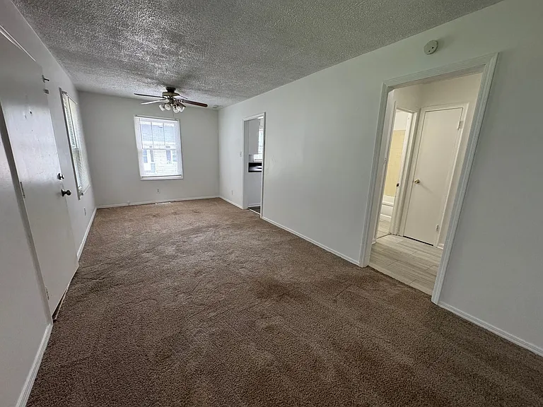 1088 S Morgantown Rd — Photo 4