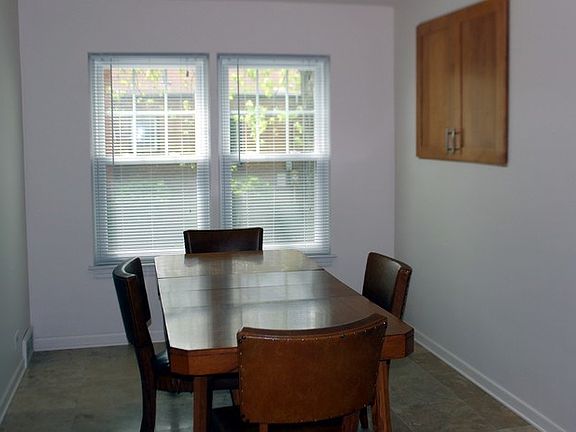 5th image of 9636 S California Ave
