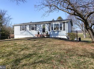 1026 Creek Rd, Manheim, PA 17545