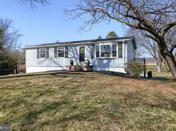 1026 Creek Rd, Manheim, PA 17545