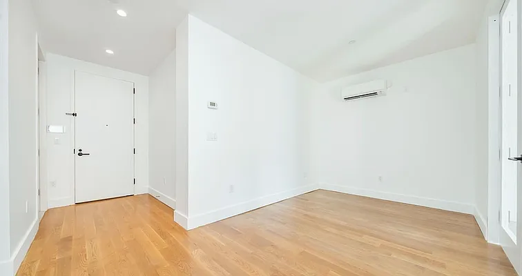 Rented by Twin Group | media 29