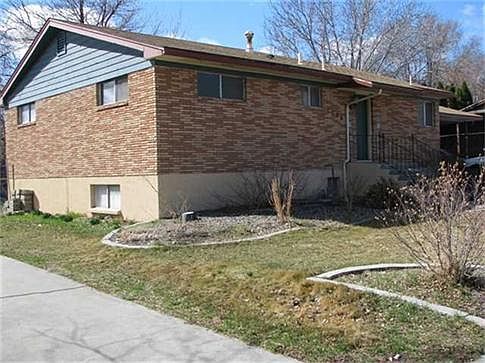 2nd image of 1326 Elmwood Cir