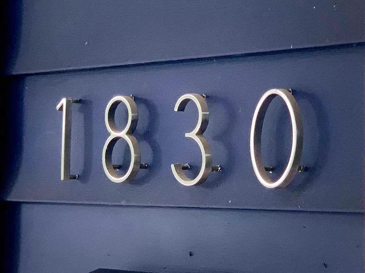 Building Photo - 1830 Singleton St