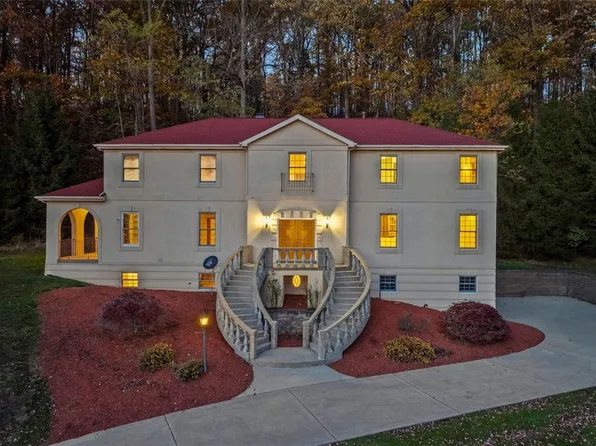 4302 Michel Ct, Murrysville, PA 15668