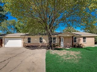 509 E Lavender Ln, Arlington, TX 76010