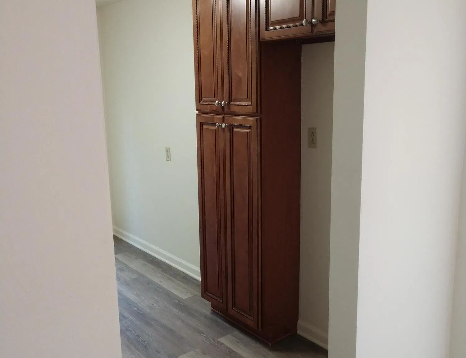 3 bed, 956 sqft, $950 — Photo 3