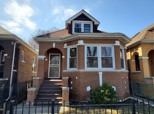 9018 S Racine Ave, Chicago, IL 60620