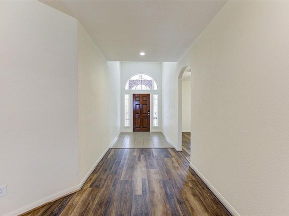 4th image of 7803 Summer Night Ln