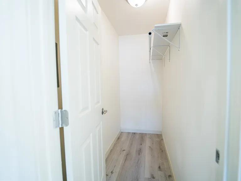 235 Civic Center Dr #6 — Photo 9
