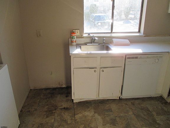 4th image of 6063 Hoover Dr #6063