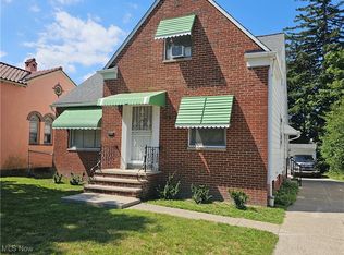 2232 S Taylor Rd, Cleveland Heights, OH 44118